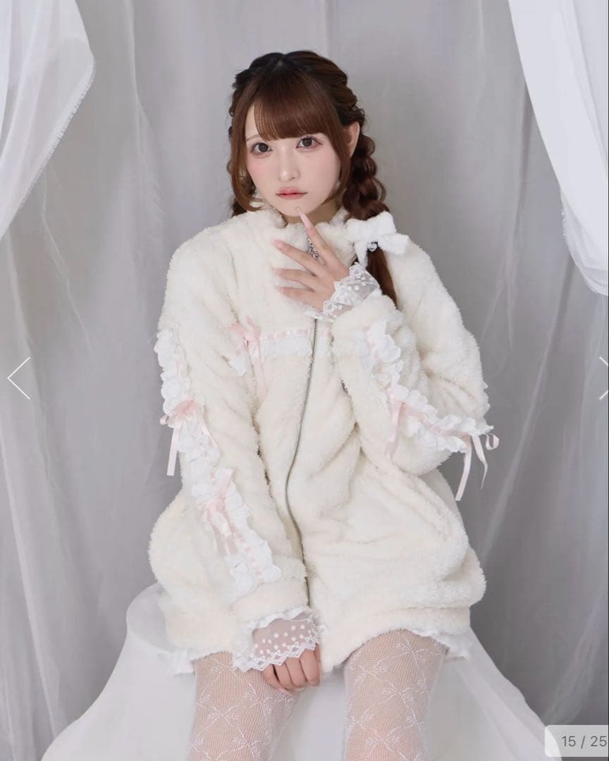 Honey Cinnamon ボアアウター ホワイト 新品未開封 完売品