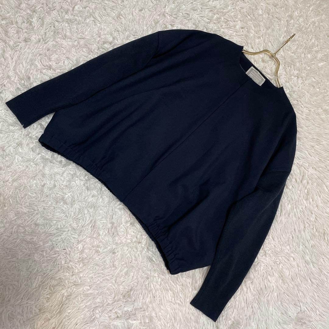 BEARDSLEY ギャザー ノーカラー ブルゾン ネイビー