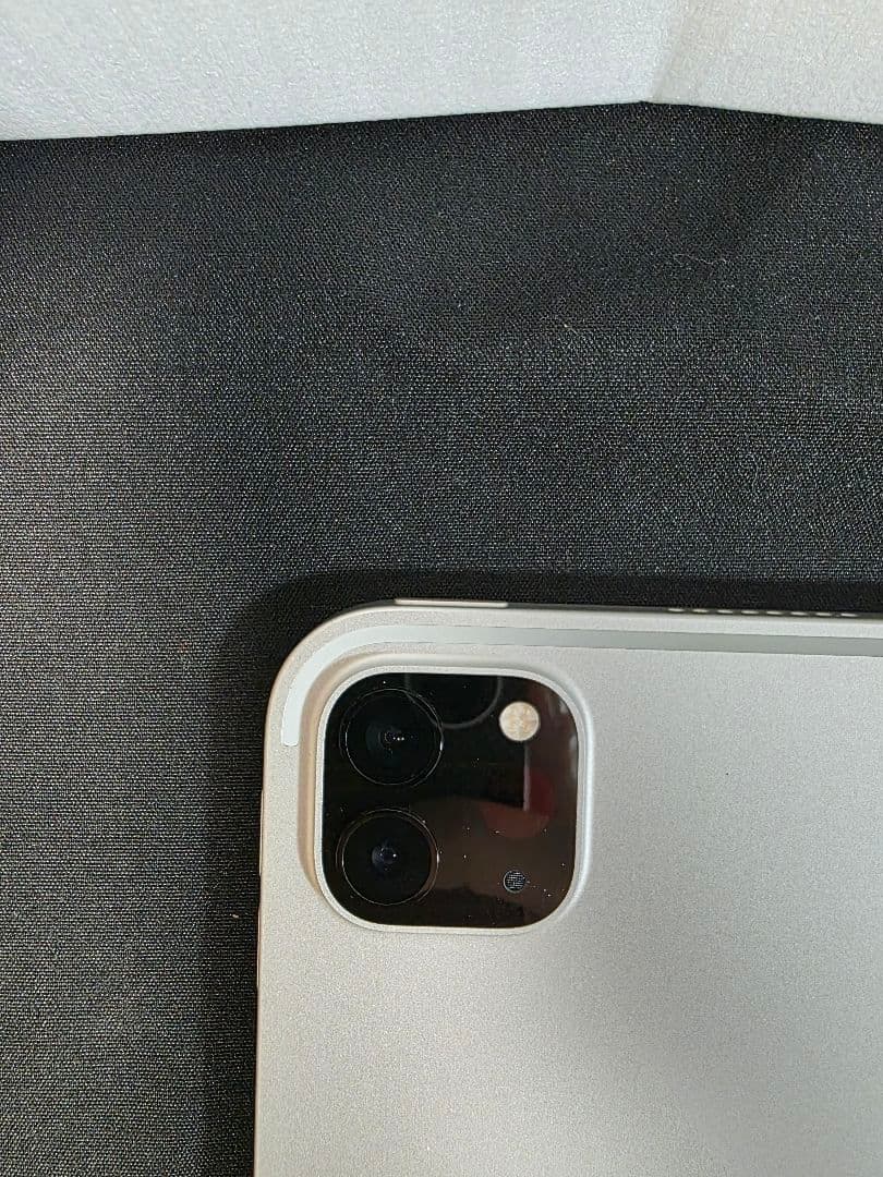 iPadPro 11インチ 第4世代 128GB WiFi シルバー 本体のみ