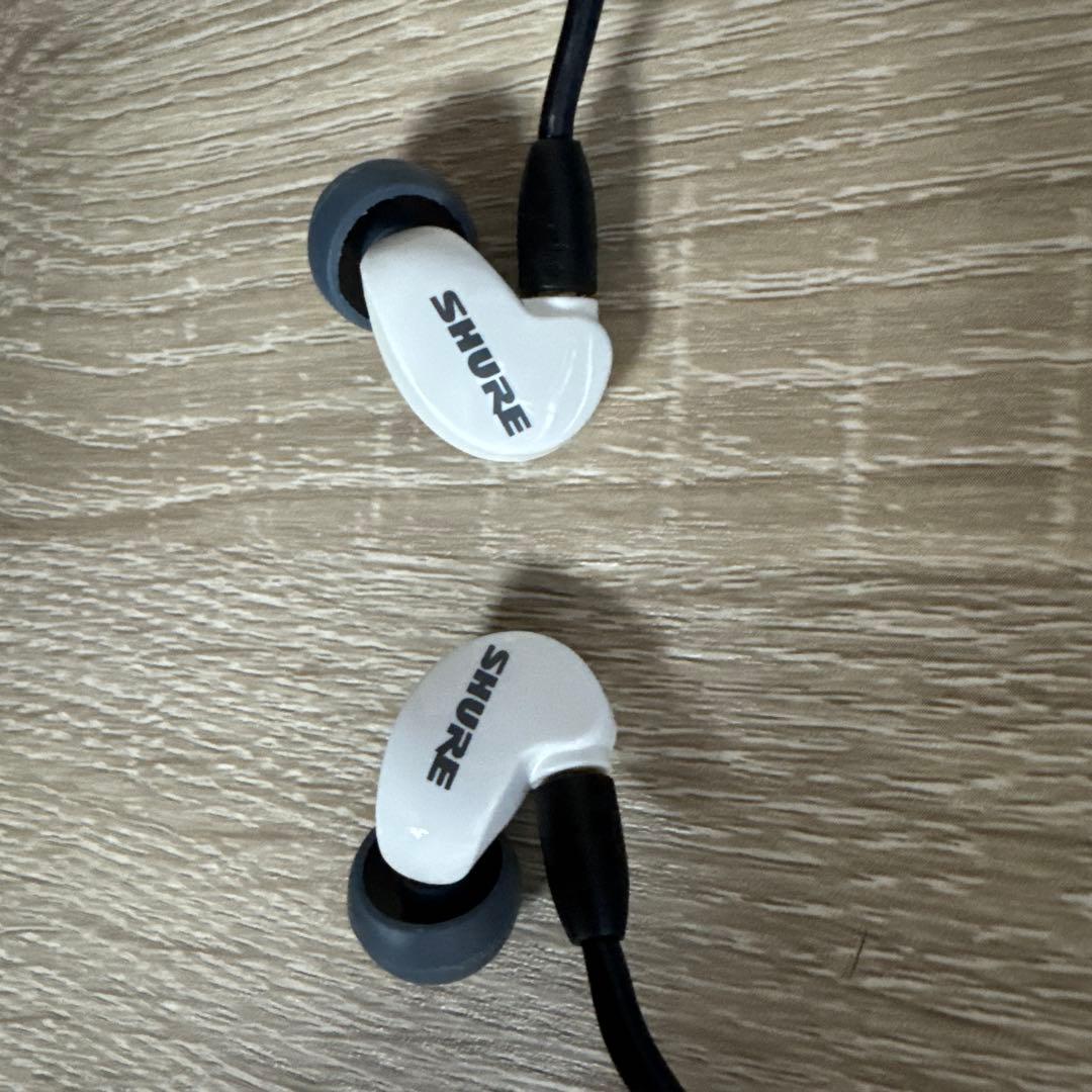 SHURE 有線イヤホン 音量調整ボタン付き