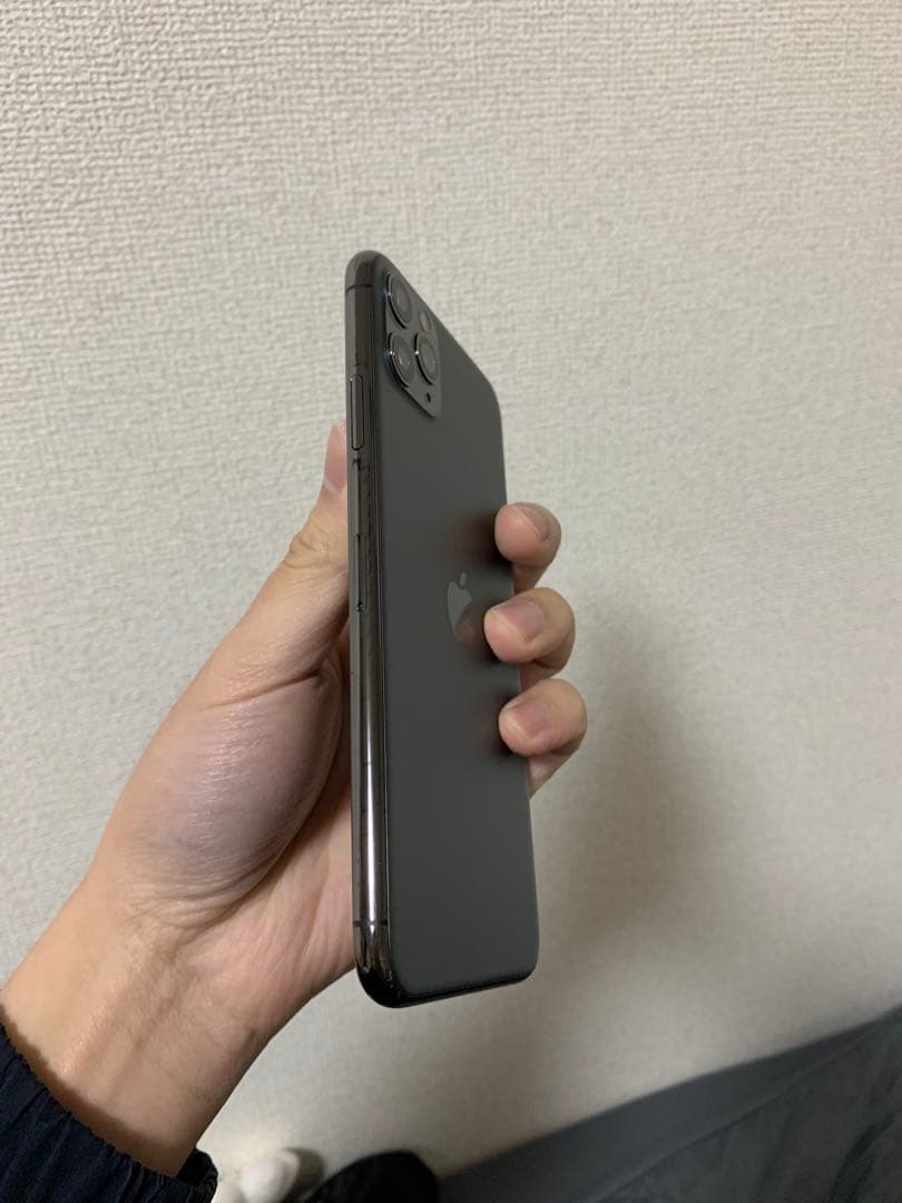 iPhone 11 Pro Max 256GB SIMフリー バッテリー100%