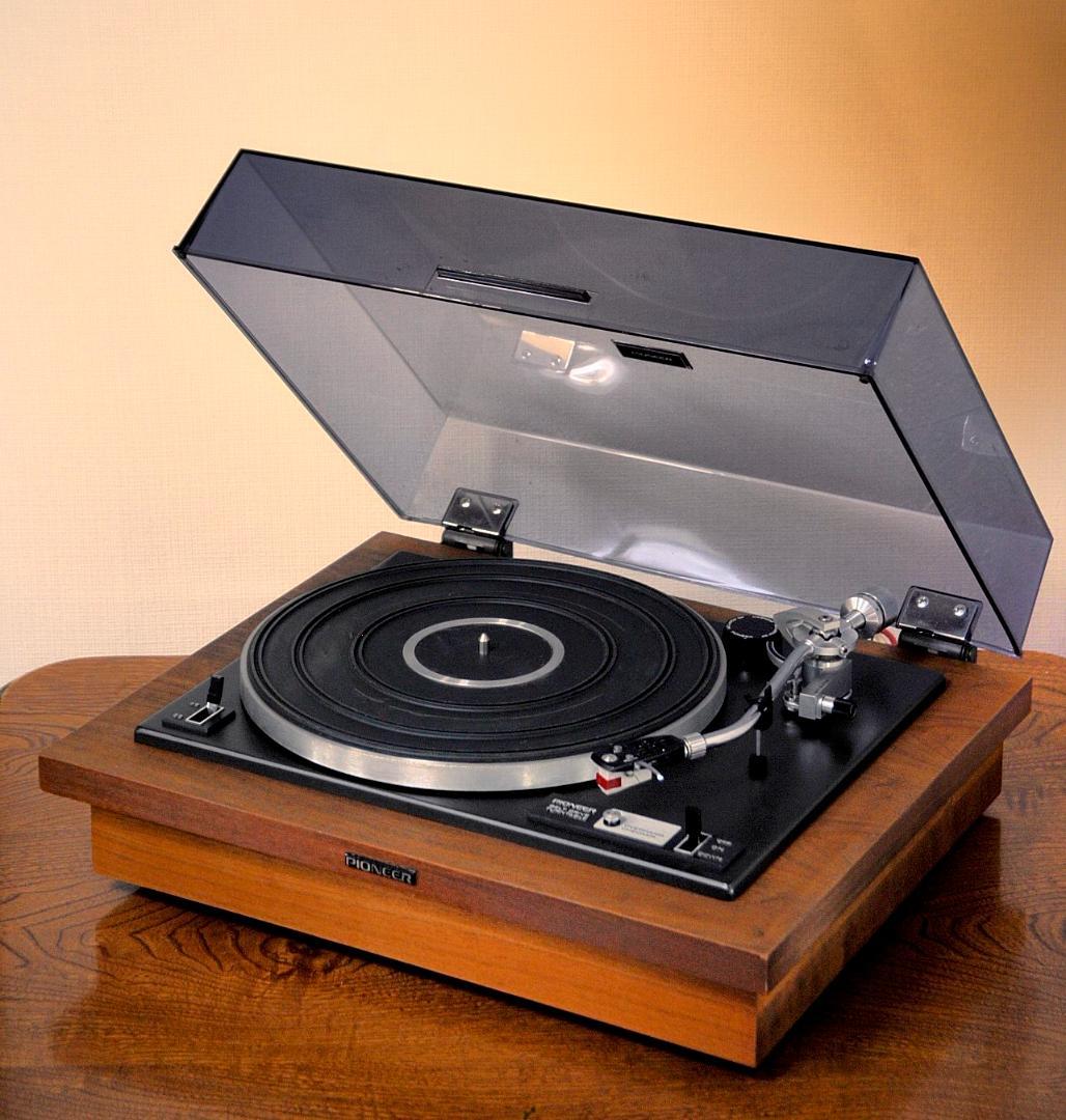★ PIONEER STEREO RECORD PLAYER PL-25E
