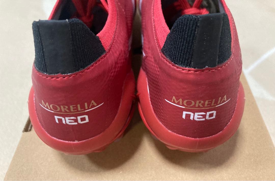 日本未発売！モレリア ネオ4 βエリート27cm