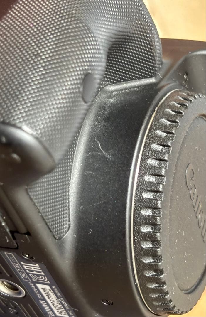 Canon EOS kiss x7 バッテリー2個、標準ズームキットレンズ付き