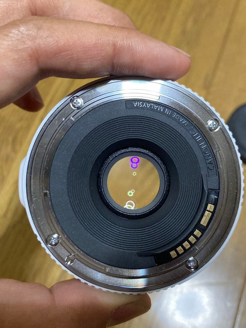 美品　Canon EF 40mm f/2.8 STM レンズ　単焦点