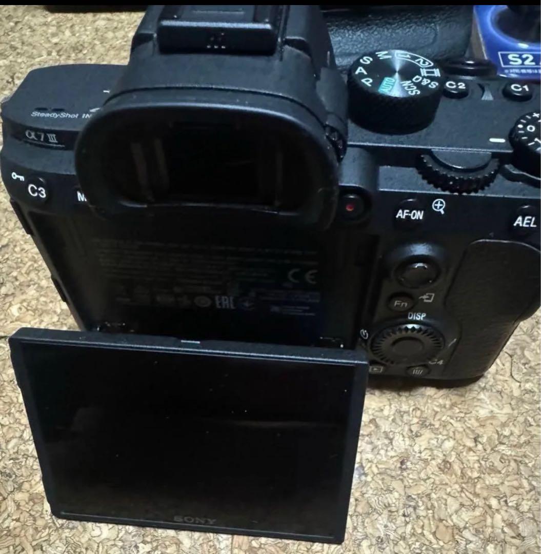 送料込み美品旅行やアウトドアキャンプSONYILCE-7M3α7III付属品