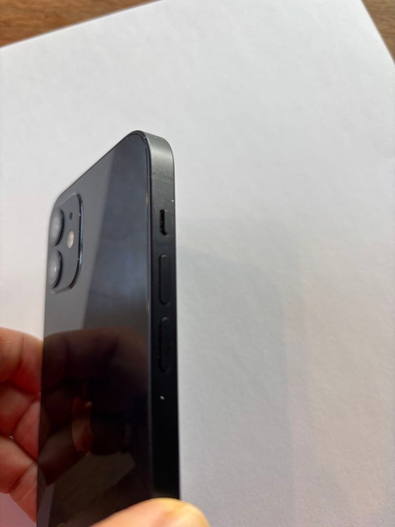 iPhone 12 ブラック 本体のみ 少々傷あり 動作確認済み