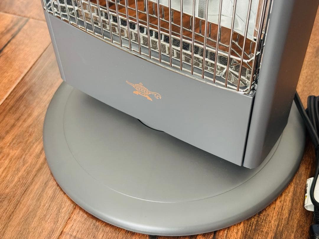 アラジン　グラファイトヒーター　ダークグレー 2024年製