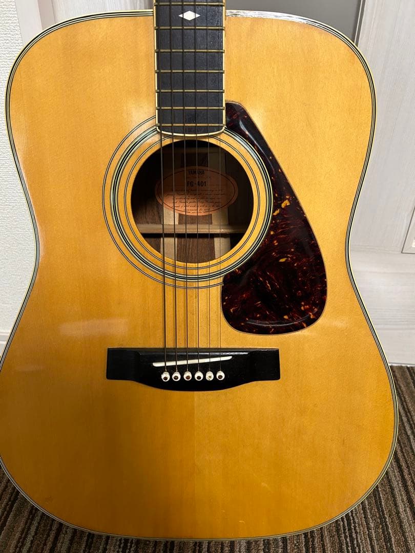 Yamaha FG-401アコースティックギター ハードケース付