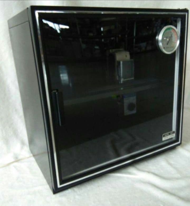 トーヨーリビング　精密機器保管用庫　ドライキャビ　ED-55型　オートドライ