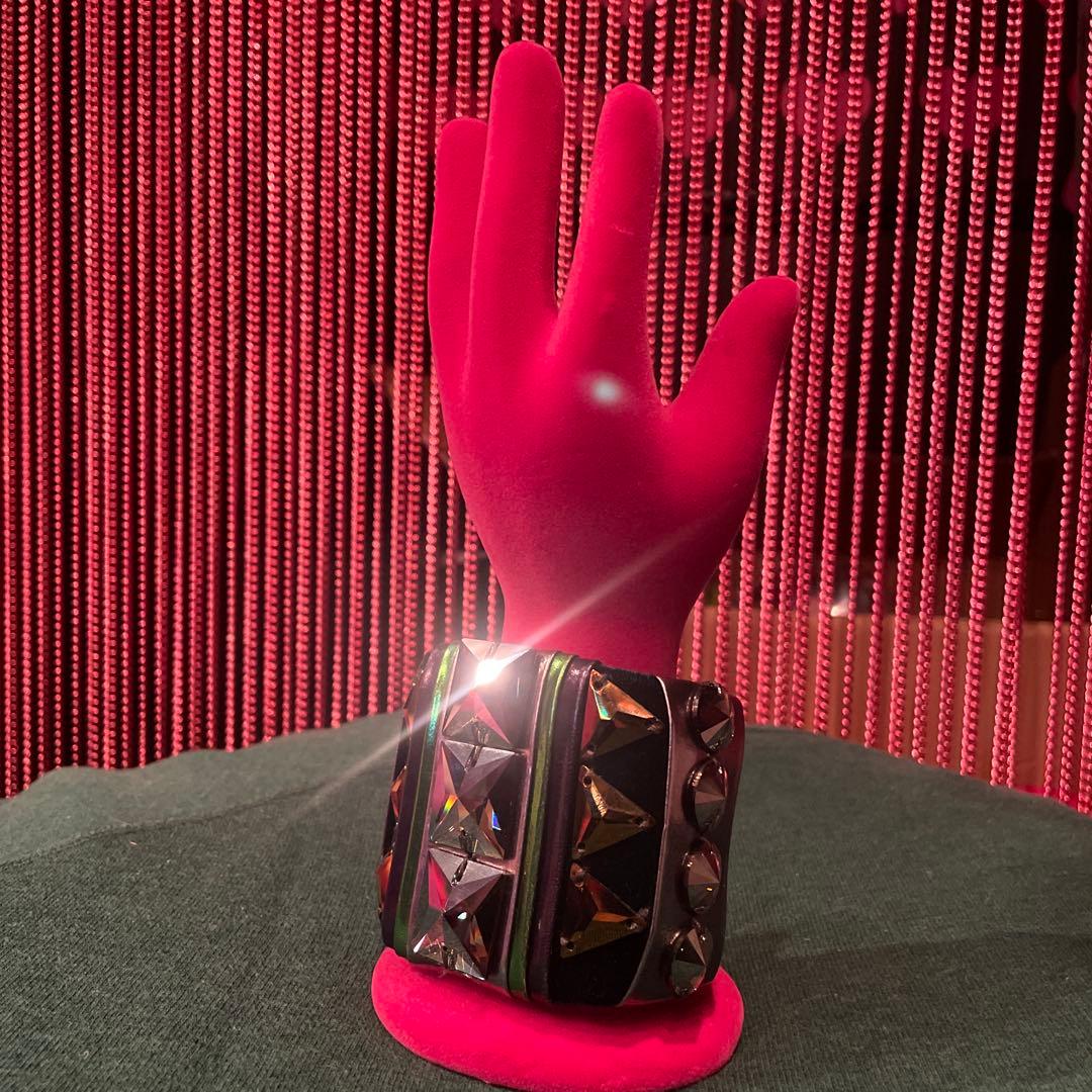 miu miu キラキラバングル