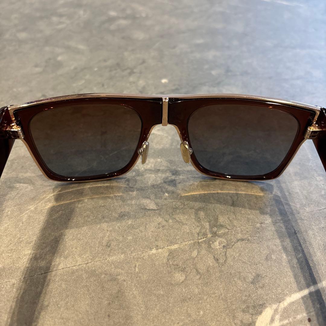 早い者勝ち　半額以下スタート　トムフォードサングラス　FT1073 48F 54