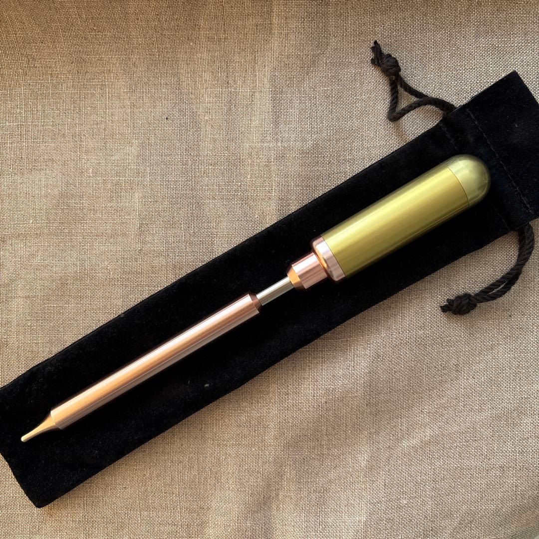 FTW セラミック フィオーラ　美顔ローラー　本体とケース（説明書無し）