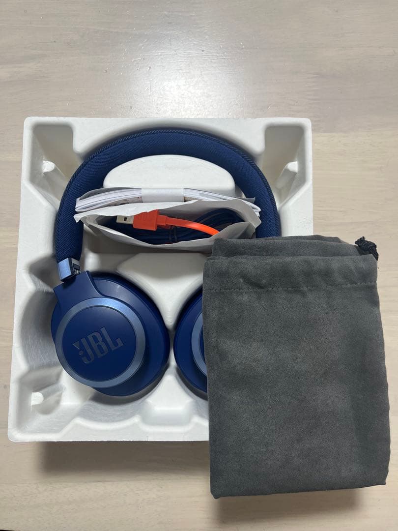 ヘッドホン JBL LIVE770NC