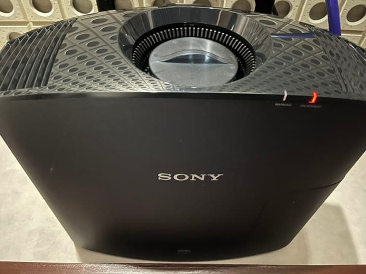 SONY 4K HDRホームシアタープロジェクター VPL-VW255(B)