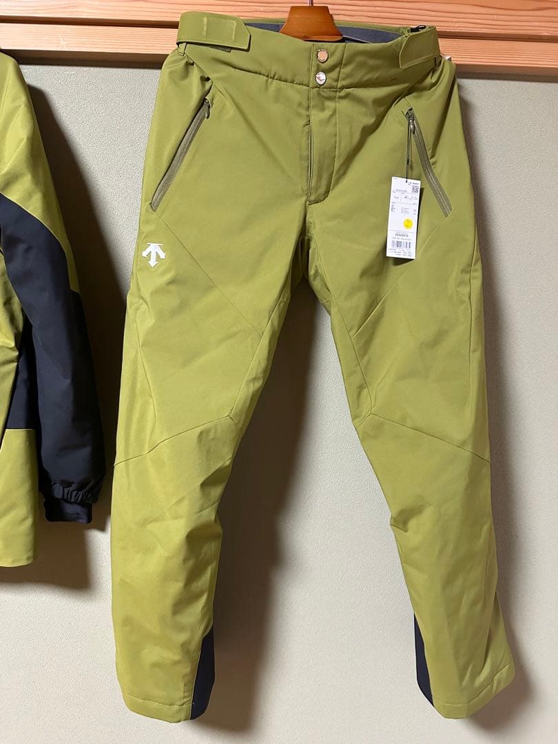 デサント　スキーウェア 上下セット 男女兼用 スキーウェア オリーブグリーン