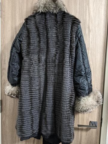 A976　未使用保管品　フォックス　ロシアリス　シルク　ライナーコート　毛皮