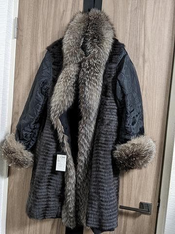 A976　未使用保管品　フォックス　ロシアリス　シルク　ライナーコート　毛皮
