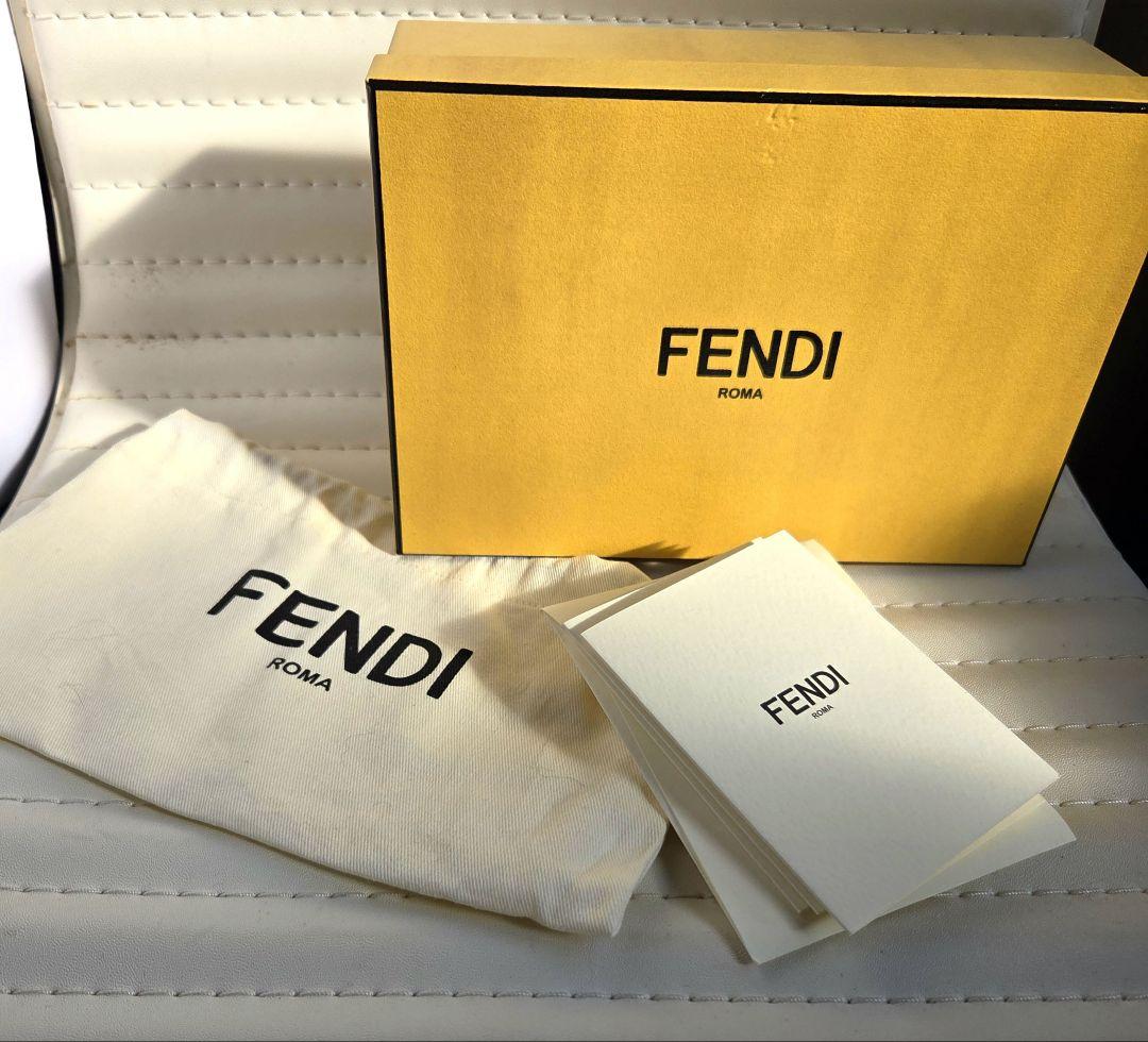 FENDI リアルファーチャーム