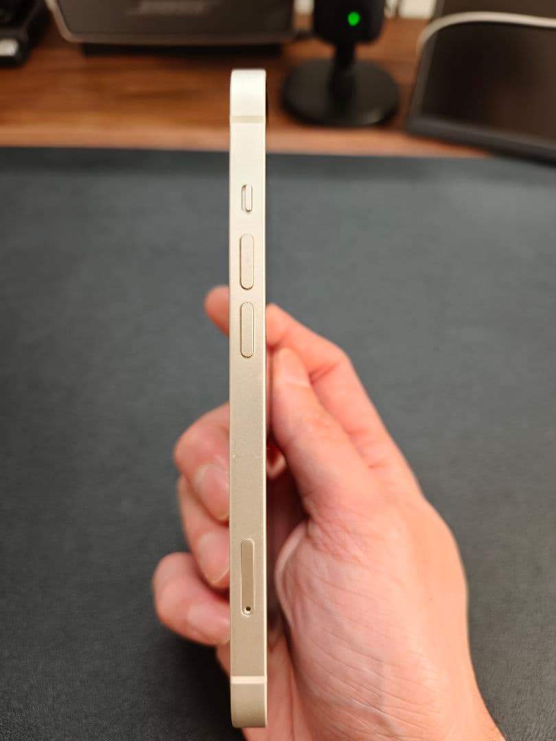 iPhone 13 256GB スマートフォン本体