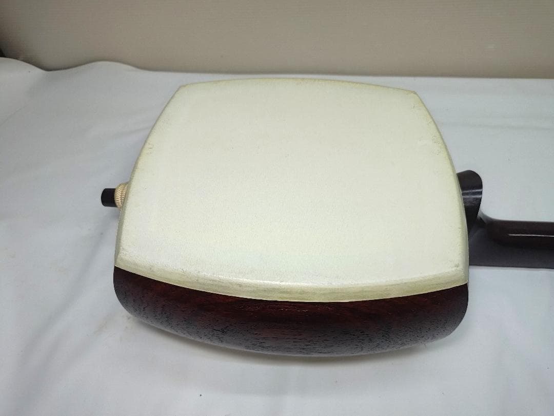 三味線中棹 本体破れあり　 紅木 金細　二本溝　東さわり　子持ち綾杉