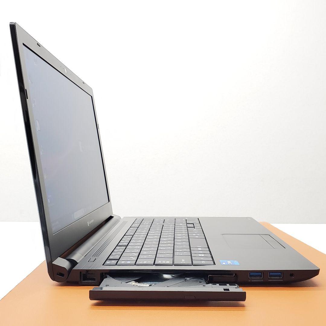 【商品番号1998】dynabook　15.6型ノートパソコン　2021年製