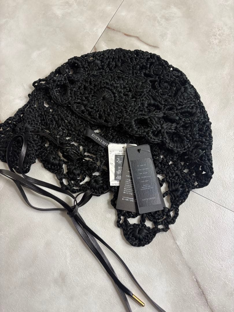 未使用　entwurfein レザー　帽子　レザー　ブラック　定価63800円