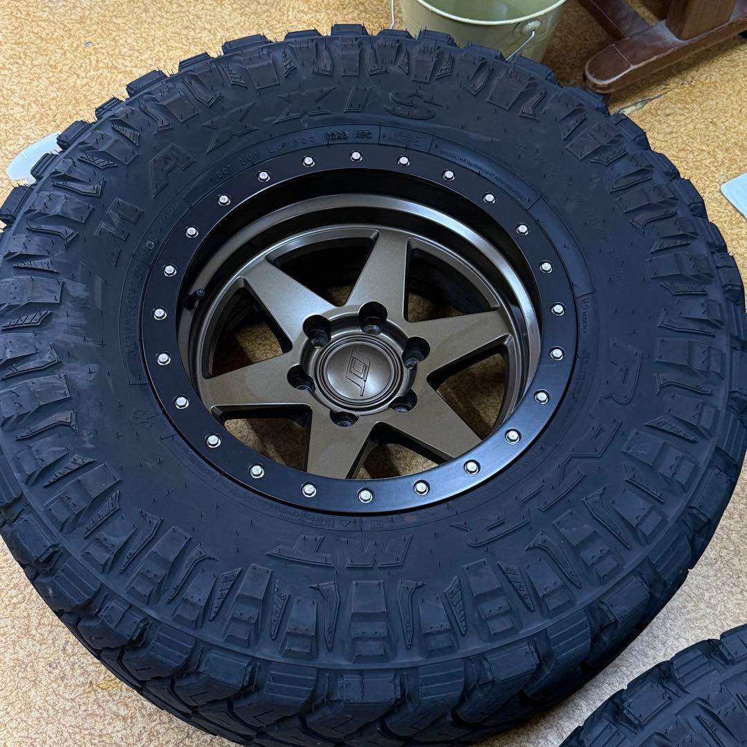 ももも ① タイヤホイールセット プラド SCS BR6 35タイヤ