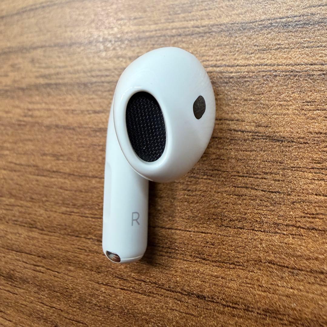 【美品】AirPods 4ノイキャン無し 本体【箱無し】