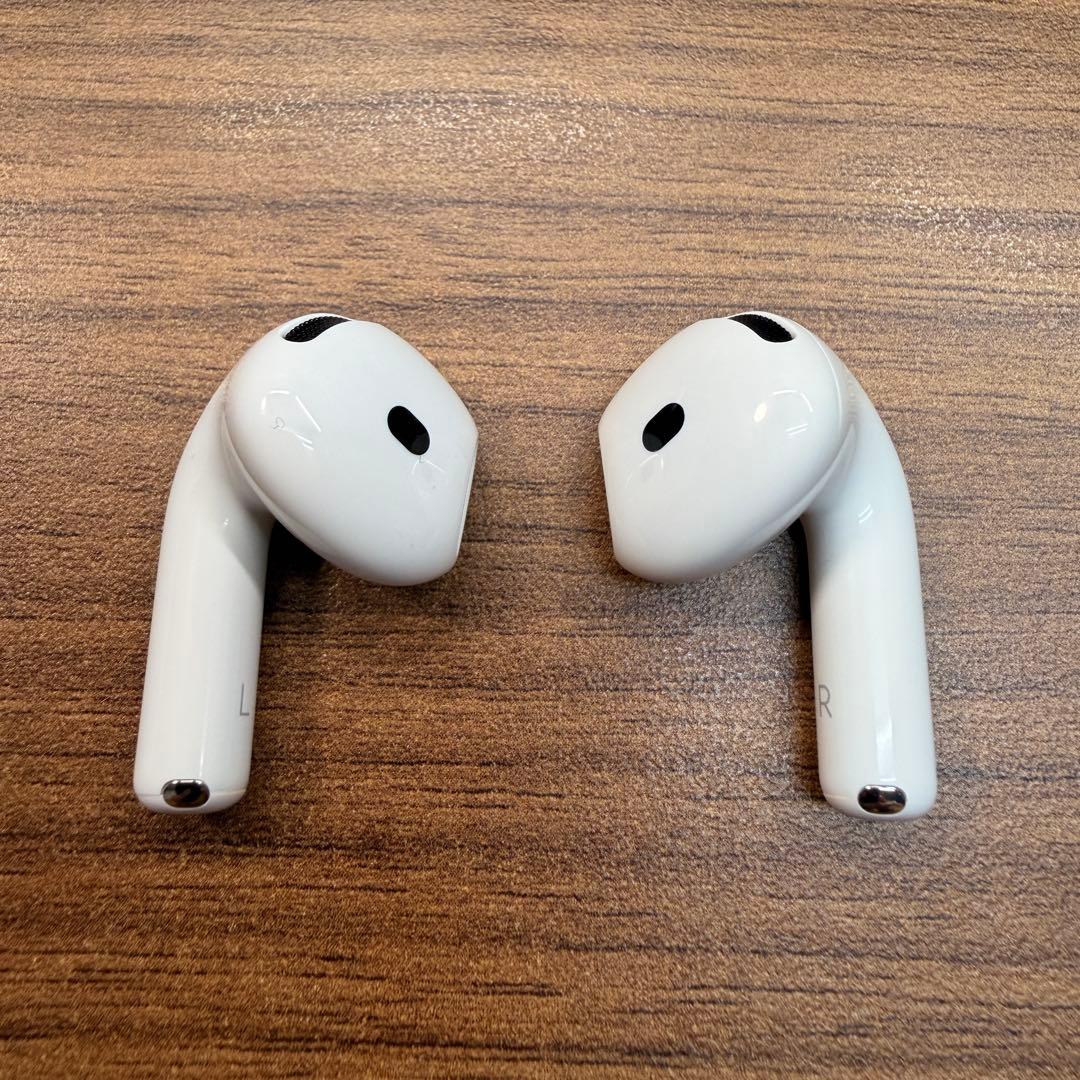 【美品】AirPods 4ノイキャン無し 本体【箱無し】