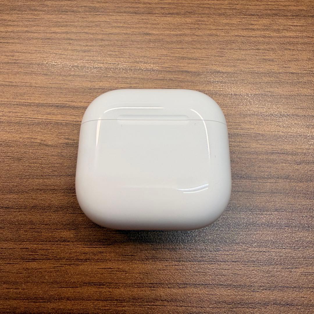 【美品】AirPods 4ノイキャン無し 本体【箱無し】