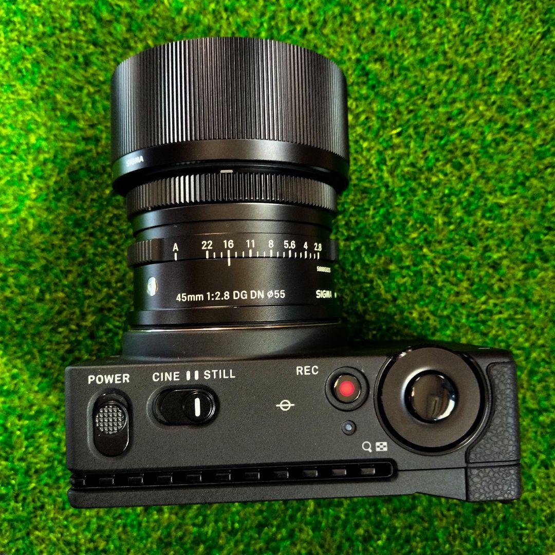 2025年8月購入 SIGMA fp 45mm F2.8 レンズキット