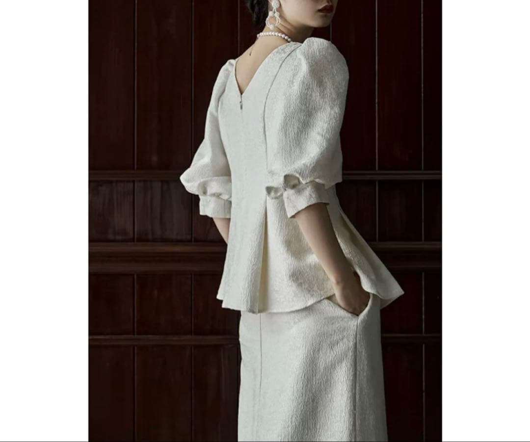 新品　etoll. フラワージャガードセットアップドレス ペプラム　スカート