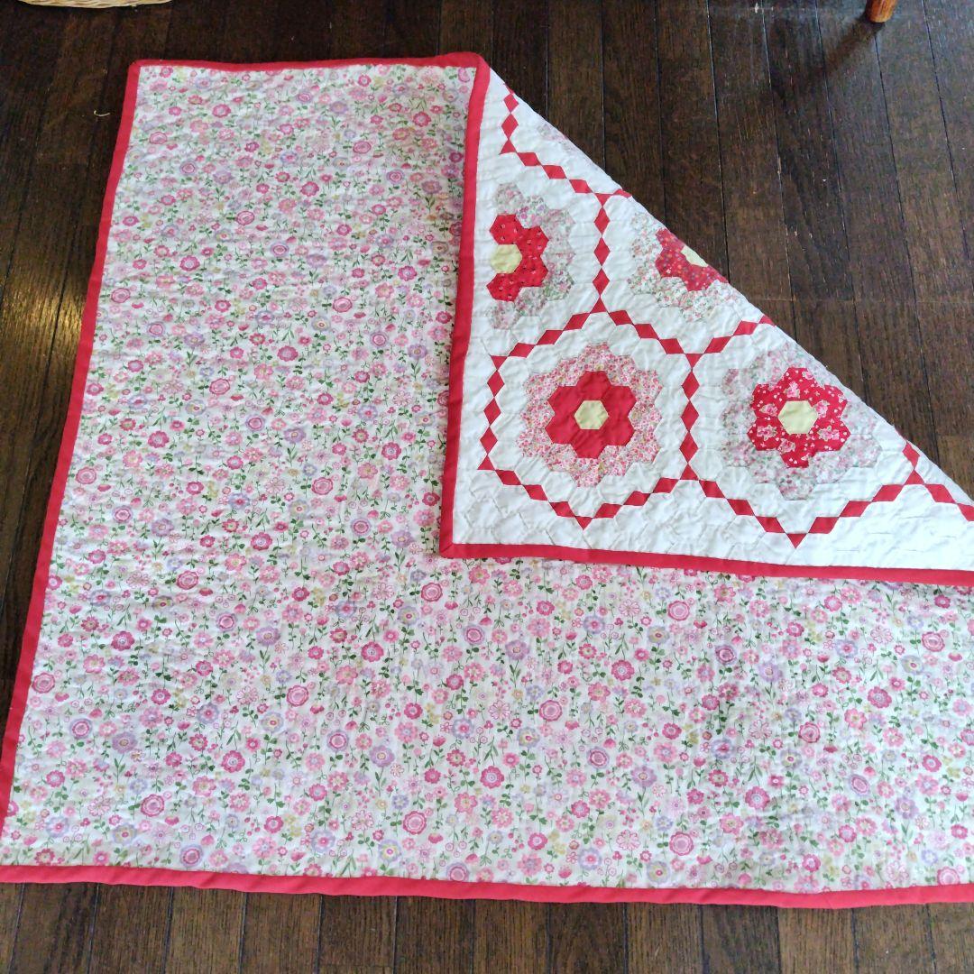 パッチワークキルト タペストリー ハンドメイド