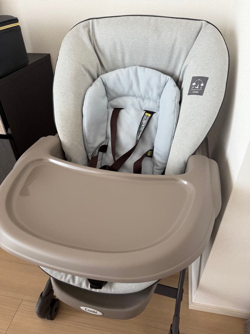 【美品】コンビ ネムリラ オートスイング グレー 人気色