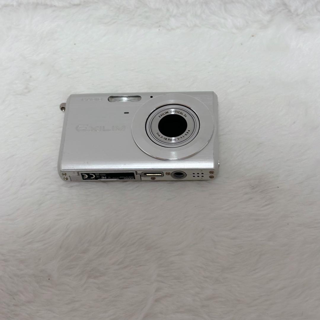 CASIO EXILIM EX-Z60コンパクトデジタルカメラ