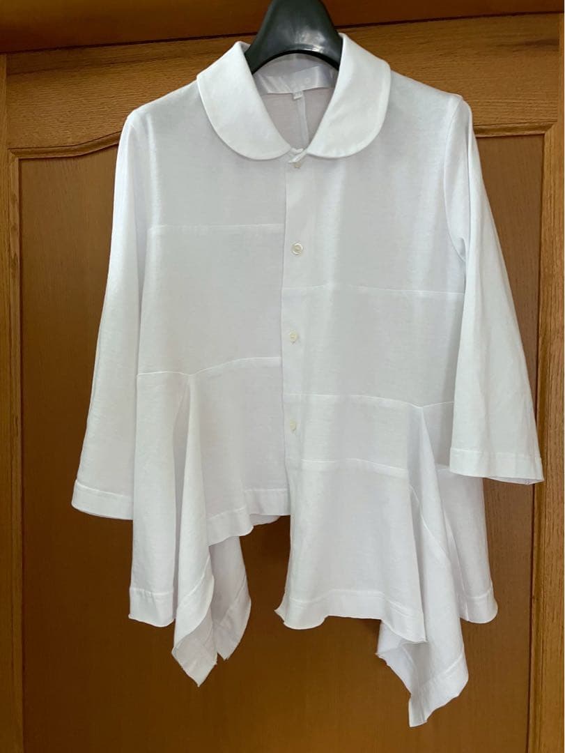 TAO ホワイト 7分袖 ポロシャツ裾変形デザイン