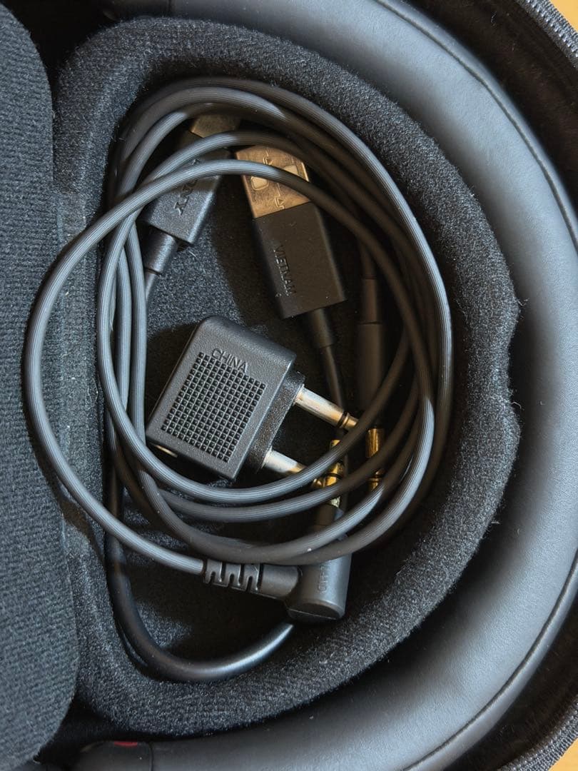 SONY WH-1000XM5 [ブラック] 【月1回程度使用】