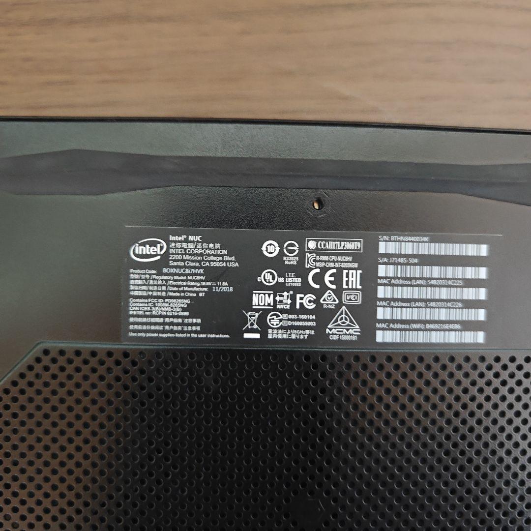 ミニPC　corei7 RADEON 32gbメモリ 1TBSSD