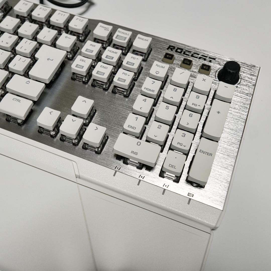 【ほぼ新品】ROCCAT VULCAN 122 AIMO ゲーミングキーボード