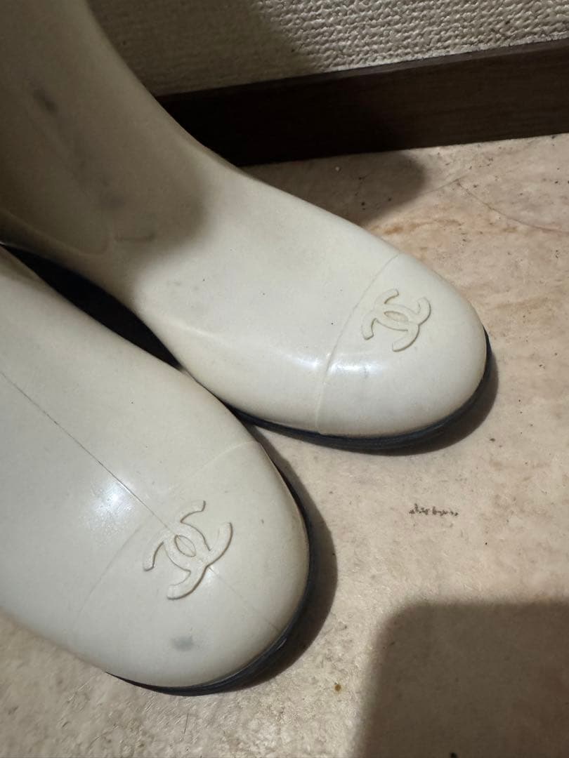 最終価格！CHANELホワイト カメリアレインブーツ 花モチーフ