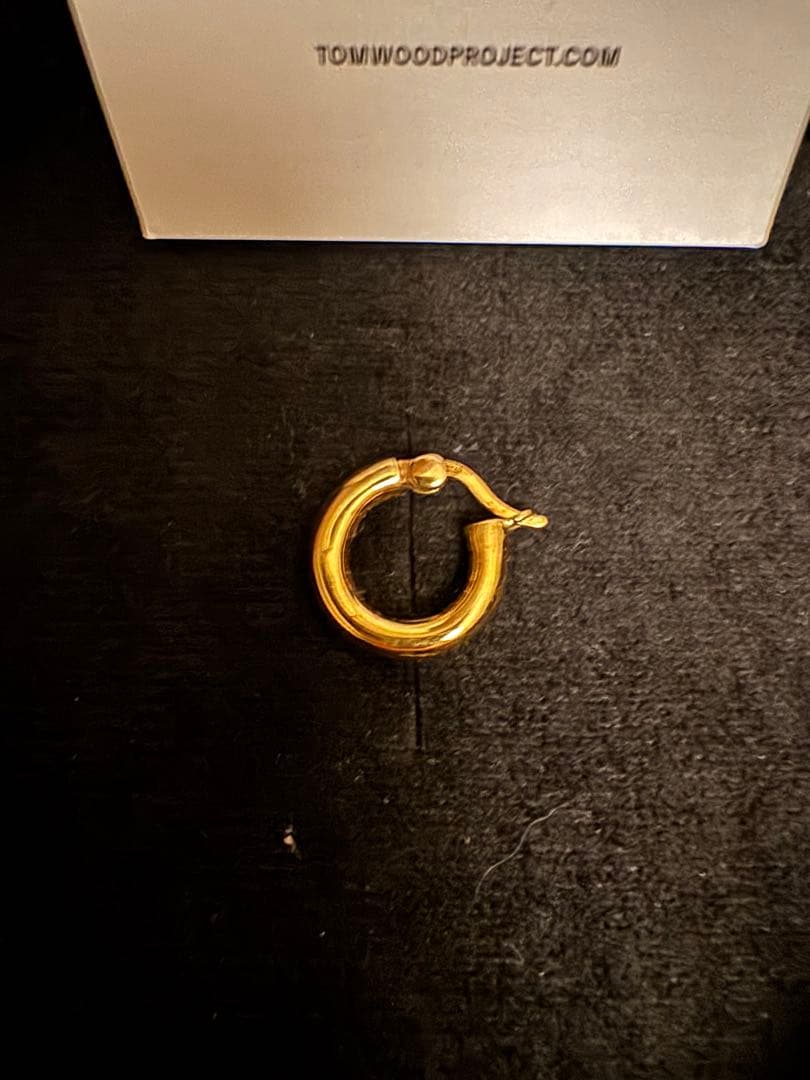 TOM WOOD ゴールド フープピアス
