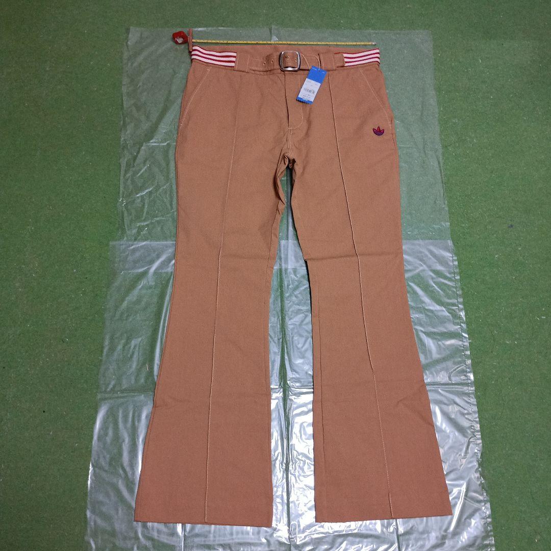 adidasオリジナルス：ウェルズボナー、カジュアルチノパン