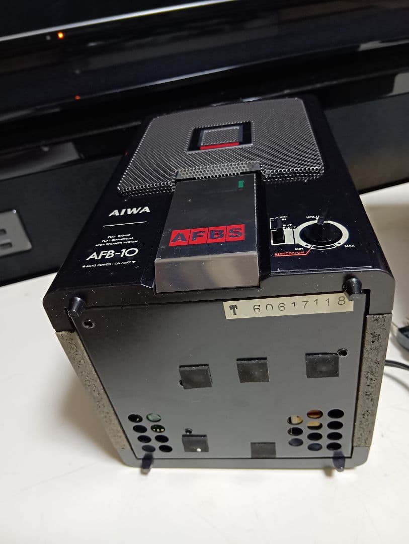 1980's　AIWA アイワ AFB-10 ペア スピーカー アンプ内蔵