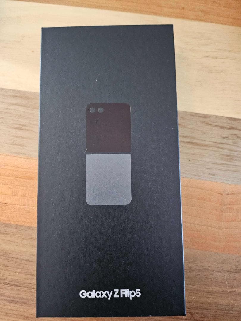 Galaxy Z Flip5 5G韓国版 256GBモデル【韓国/並行輸入品】