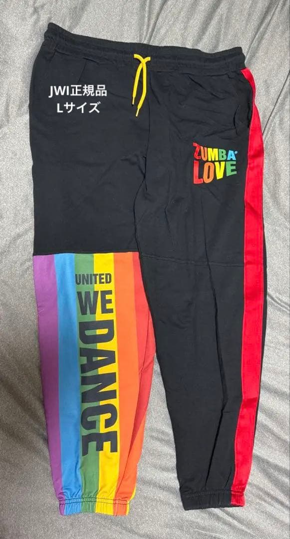 は　　ZUMBA x HELLO KITTY 豪華4点セット