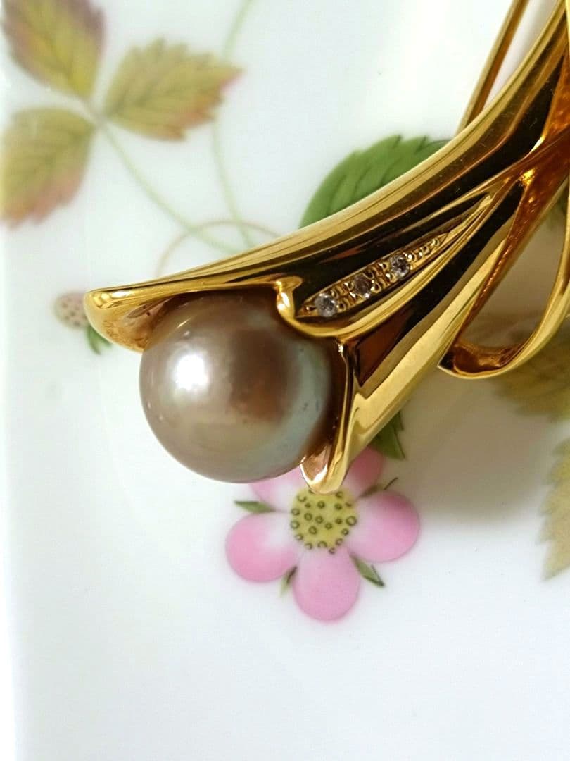 ★ままんれーぬ★　ゴールデンパール　ブローチ　重量12.61g