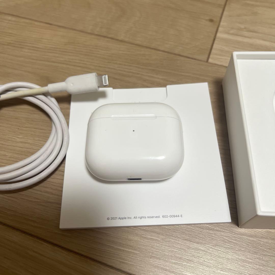 イヤホン Airpods 3