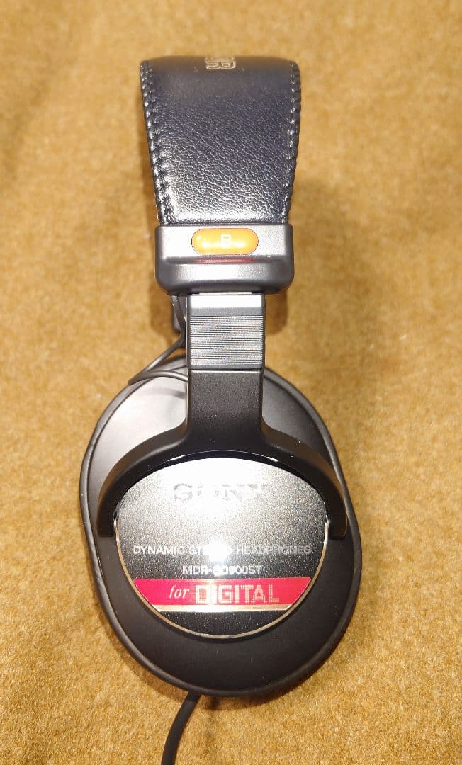 SONY スタジオモニターヘッドホンMDR-CD900ST