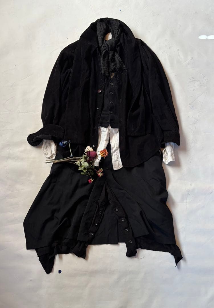 “Caretaker” 30-40s Vintage Silk Stall 2